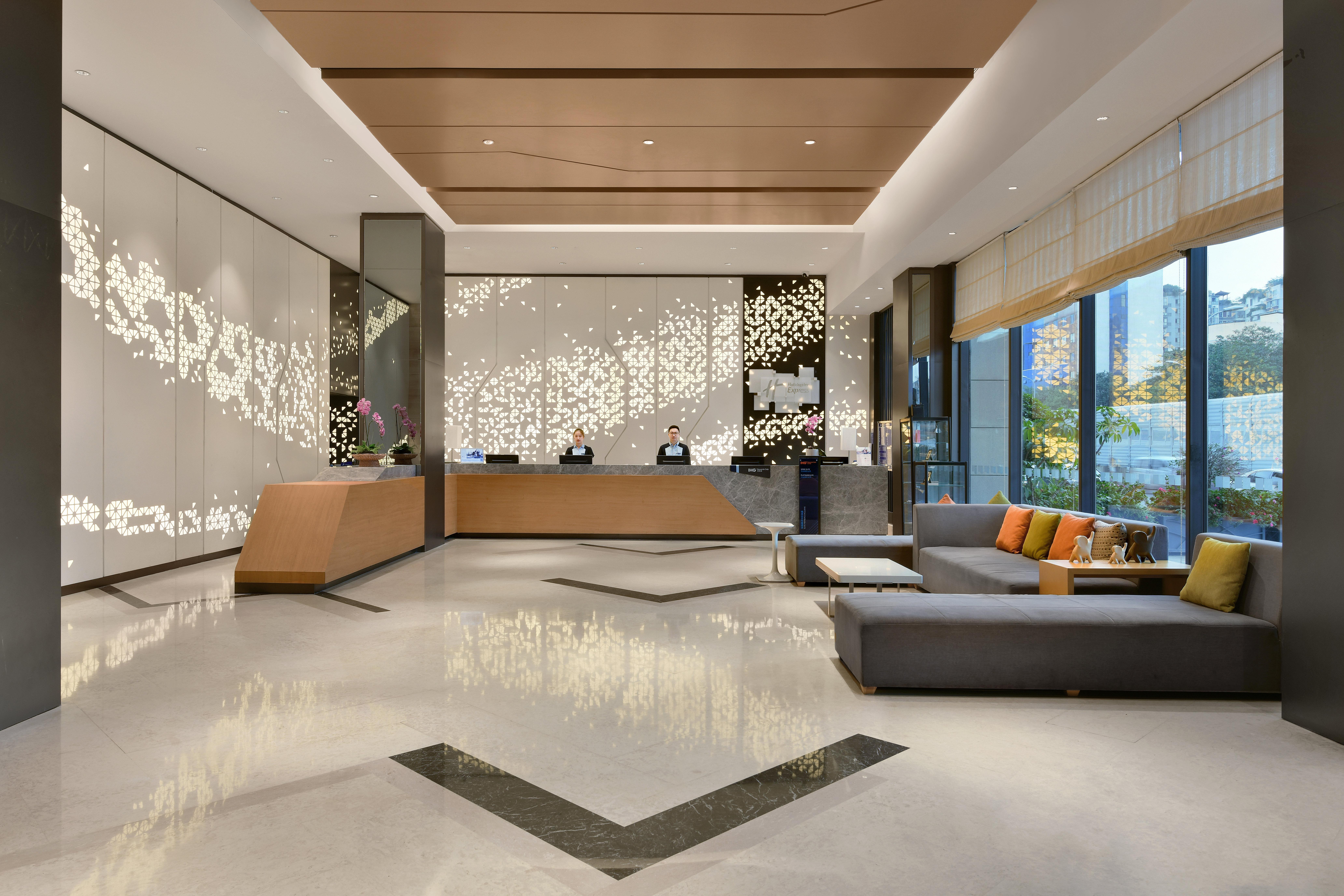 Holiday Inn Express Chengdu Huanhuaxi By Ihg-Near Jinsha Site Musem,Near Wuhou Temple Museum,Welcome Drinks,Free Gym,Free Self-Service Laundry エクステリア 写真