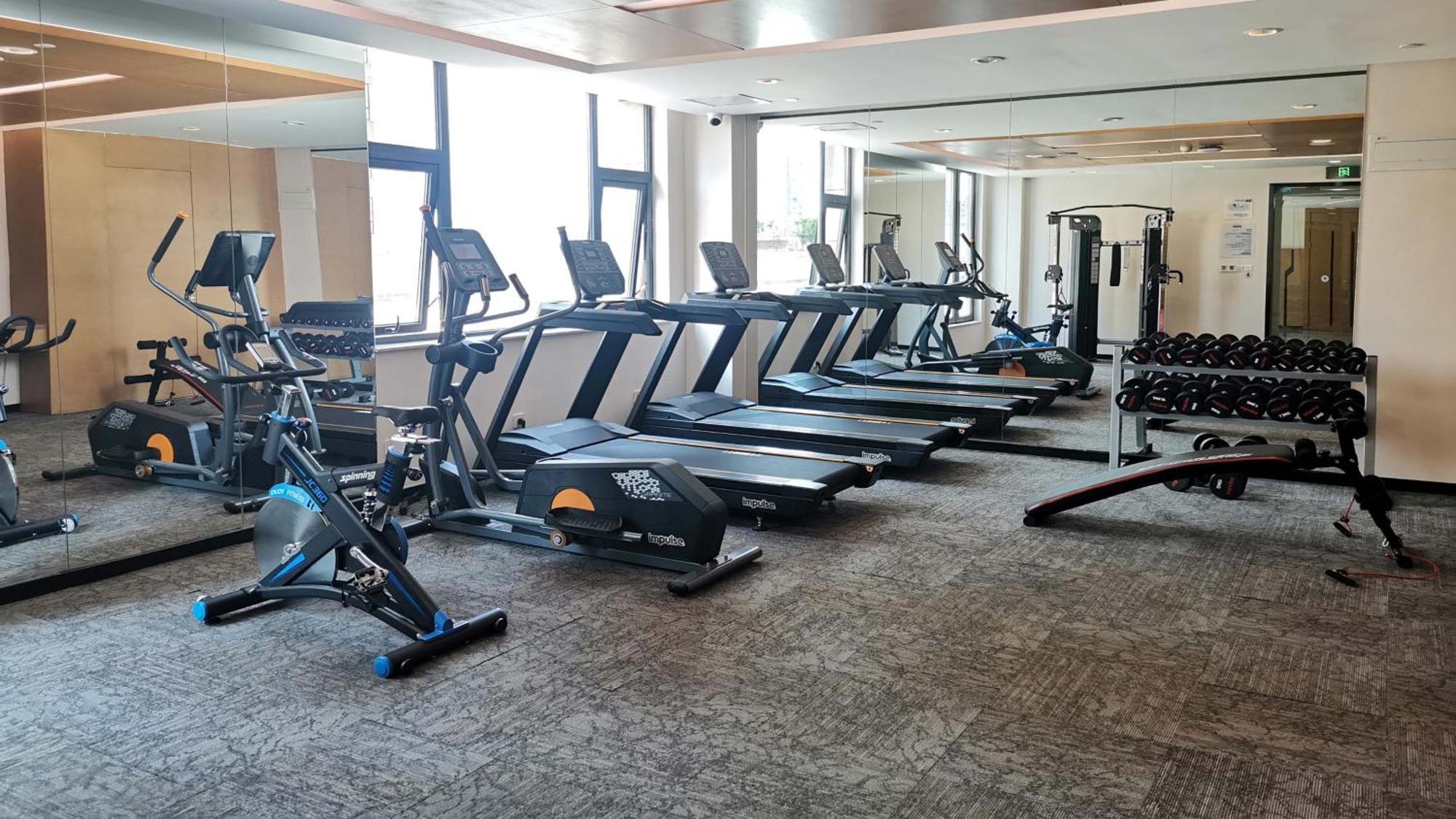 Holiday Inn Express Chengdu Huanhuaxi By Ihg-Near Jinsha Site Musem,Near Wuhou Temple Museum,Welcome Drinks,Free Gym,Free Self-Service Laundry エクステリア 写真
