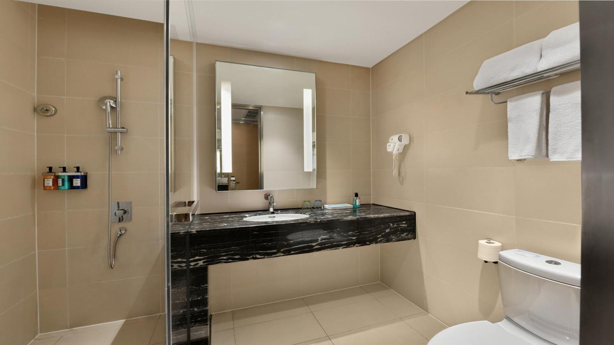 Holiday Inn Express Chengdu Huanhuaxi By Ihg-Near Jinsha Site Musem,Near Wuhou Temple Museum,Welcome Drinks,Free Gym,Free Self-Service Laundry エクステリア 写真